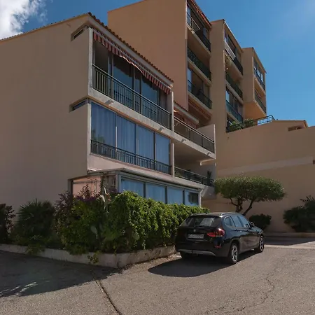 Standing Climatise Vue * Ajaccio (Corsica)