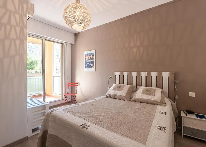 Standing Climatisé Vue Appartement