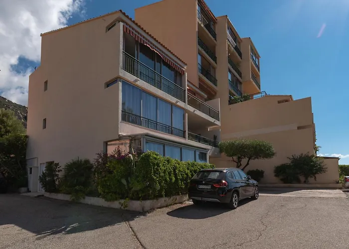 Standing Climatisé Vue * Ajaccio (Corsica)